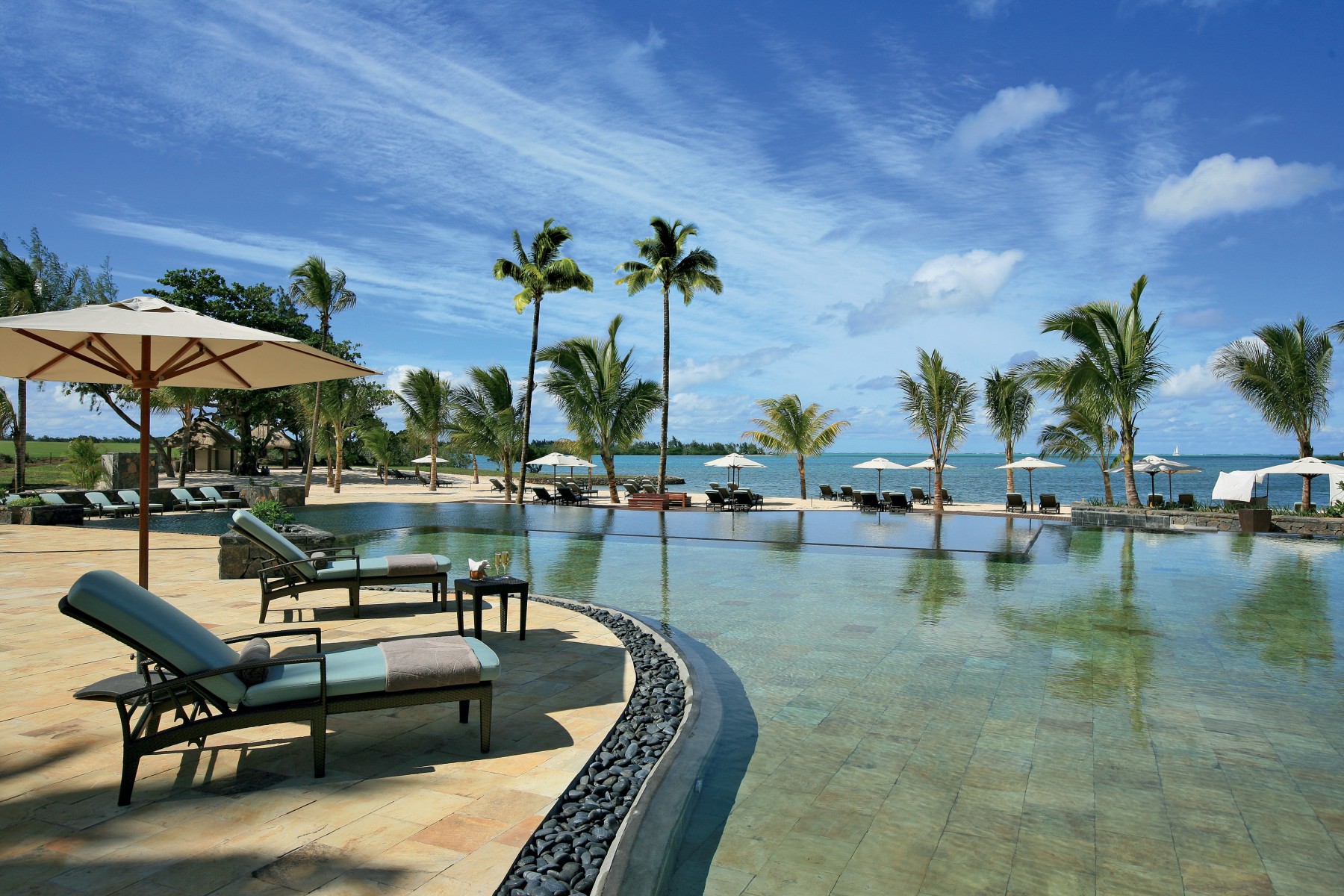 The Bay Club at Anahita